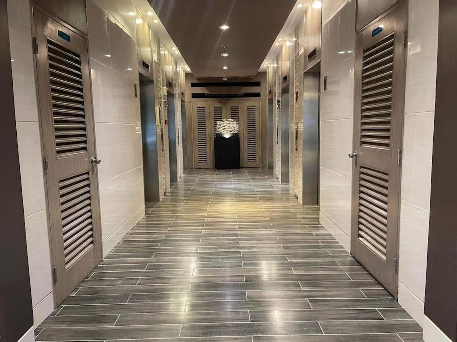 Shore 1 & 3 Residences Moa 1Br With Balcony By Darpm Manila Exteriér fotografie