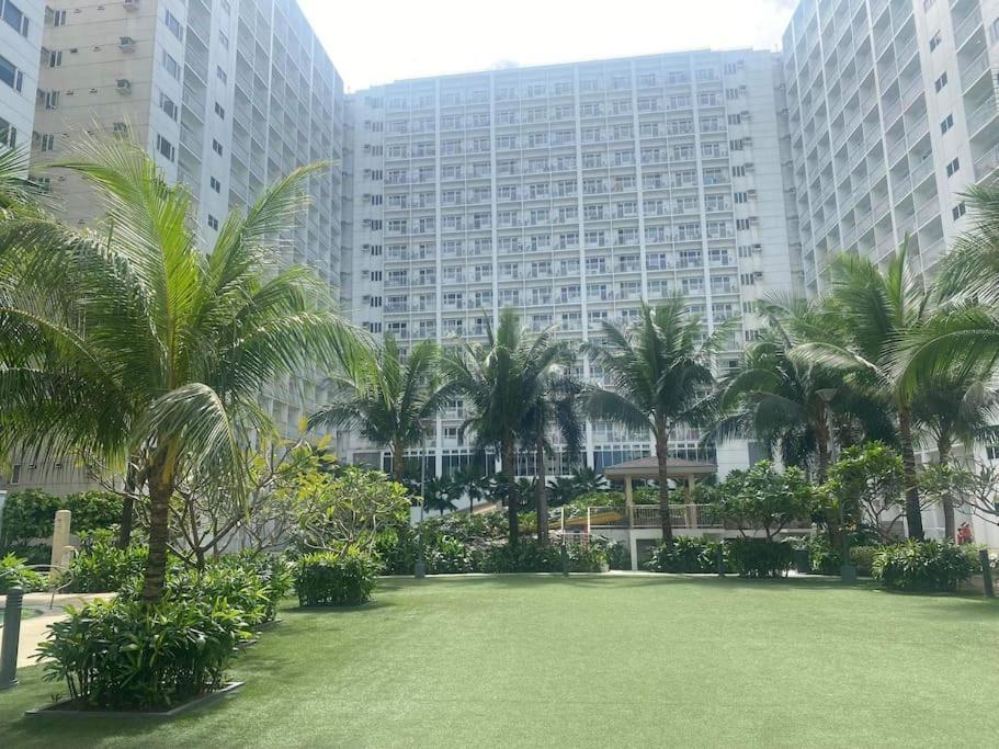 Shore 1 & 3 Residences Moa 1Br With Balcony By Darpm Manila Exteriér fotografie
