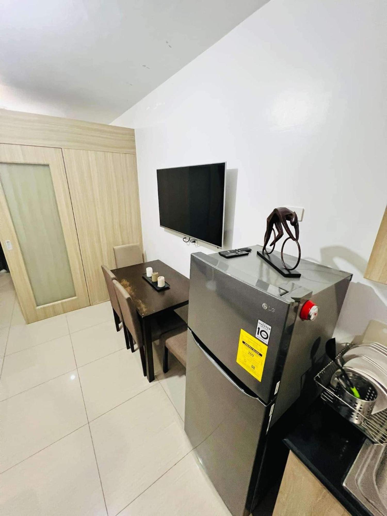 Shore 1 & 3 Residences Moa 1Br With Balcony By Darpm Manila Exteriér fotografie